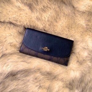 Coach Tri Fold Wallet